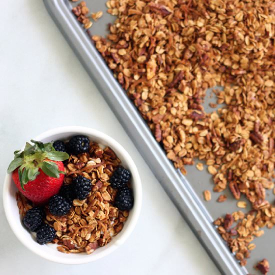 Simple Homemade Granola