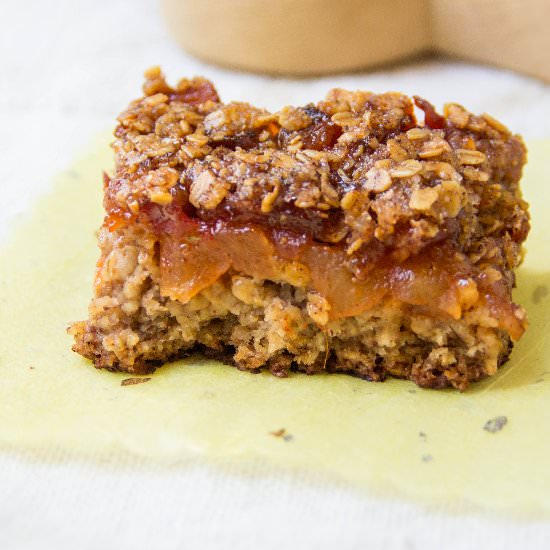 Apple Streusel Cake Bites