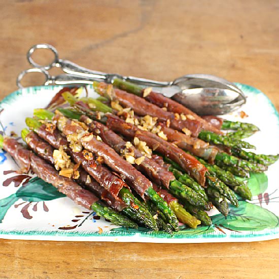 Asparagus with Crispy Garlic