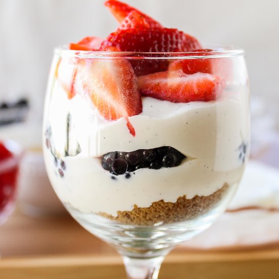 No Bake Cheesecake Parfait Bar