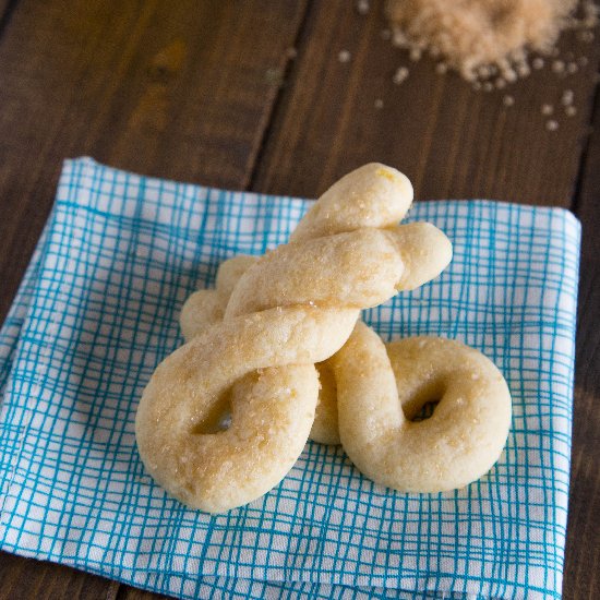 Lemony Greek Easter Cookies