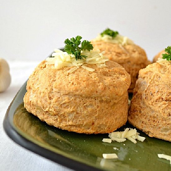 Roasted Garlic Cheddar Biscuits