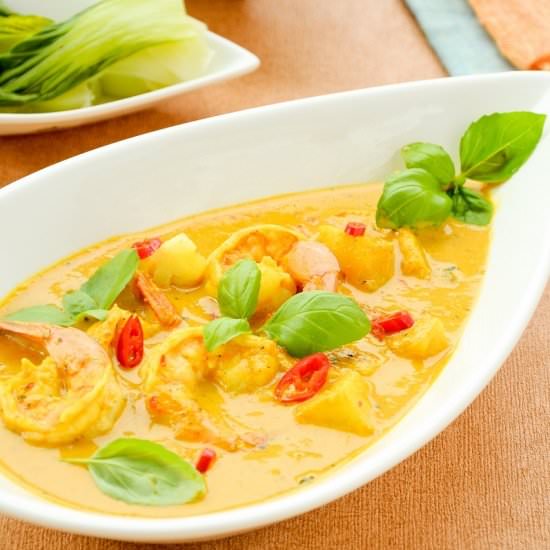 Thai Prawn Curry with Pineapple