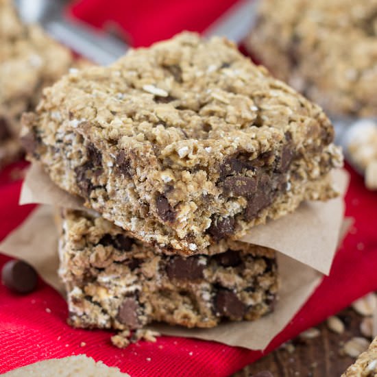 Oatmeal Chocolate Chip Oat Bars