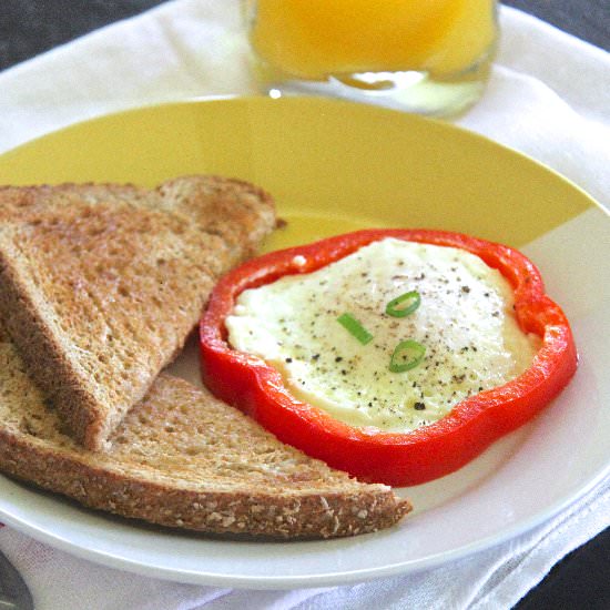 Easy Eggs in Pepper Slices