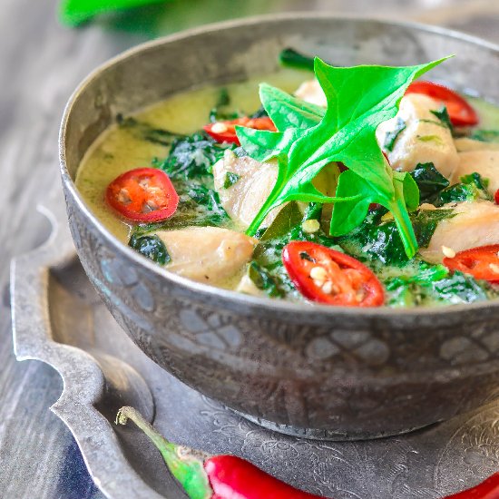 Chicken & Spinach Thai White Curry