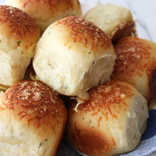 Garlic Herb and Cheese Bread Rolls