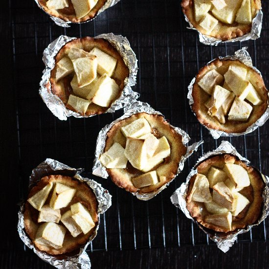 Mini Toffee Apple Pies