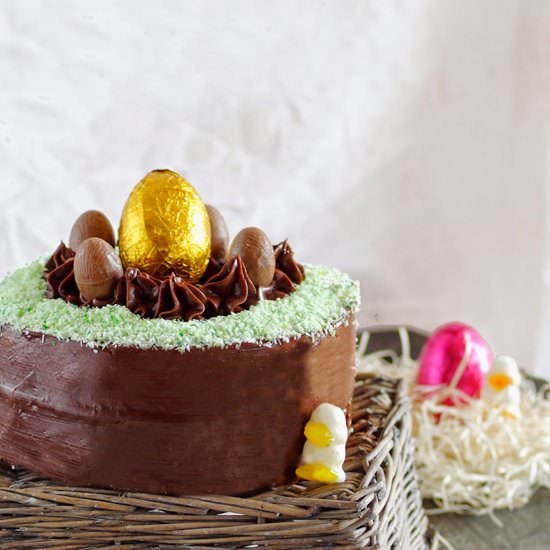 Easter Egg Pinata Cake