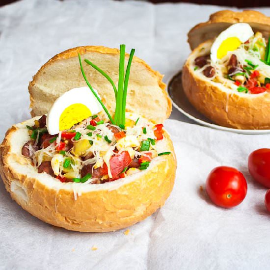 Stuffed bread rolls