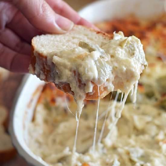 Cheesy Crab and Artichoke Dip