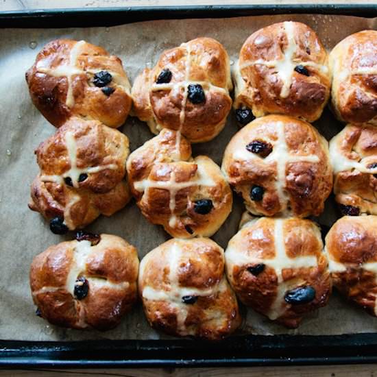 Hot Crossed Buns