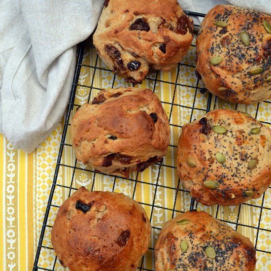 Greek Easter Buns