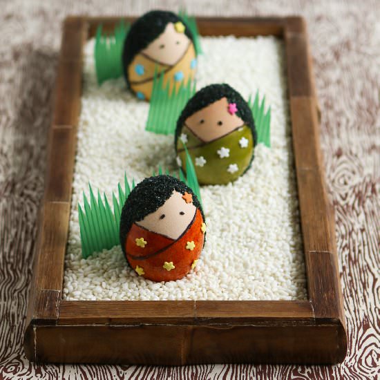 Kokeshi Easter Eggs