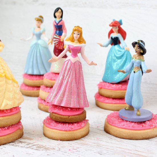 Princess pedestal cookies