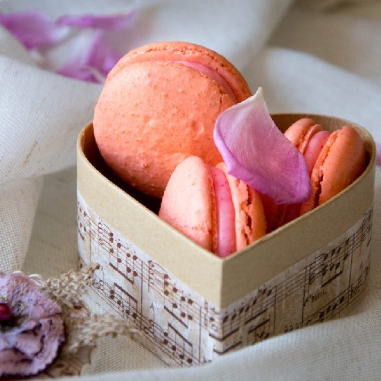 Macarons with Rose Essence