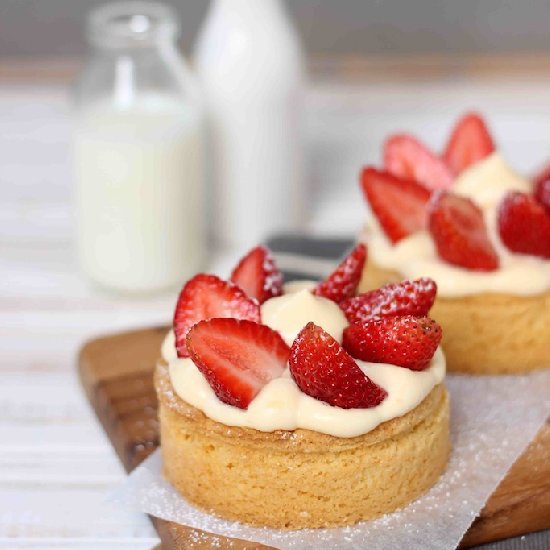 Strawberry and Cream Tarts