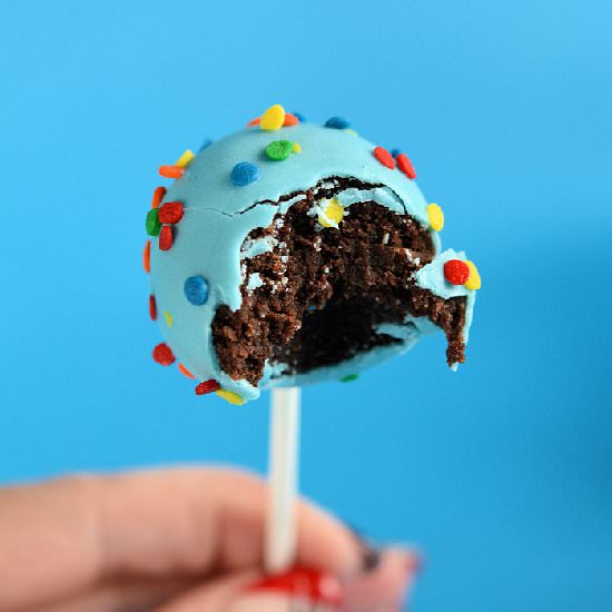 Chocolate Cake Pops Tutorial