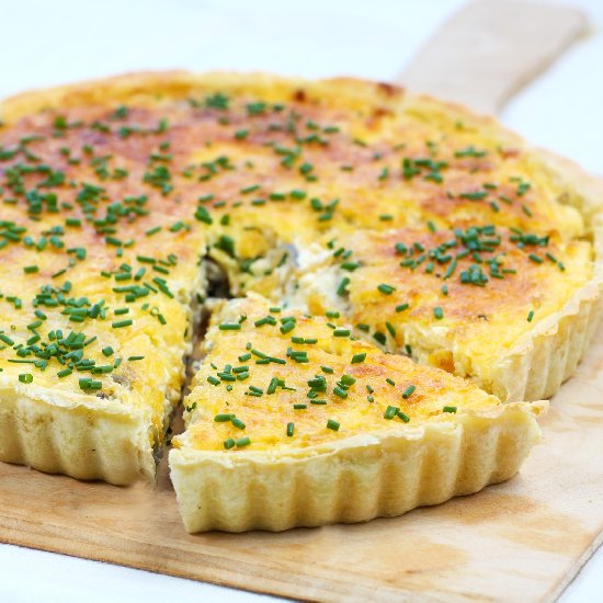 Caramelized Onions and Cheddar Tart