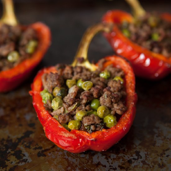 Peppers stuffed with spiced lamb