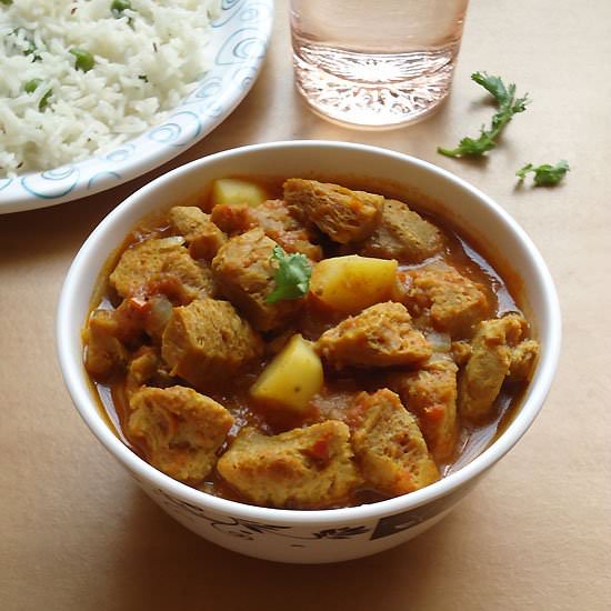 Soya Chunks Potato Curry