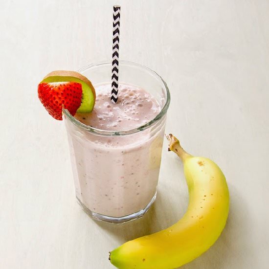 Strawberry Kiwi Banana Smoothie