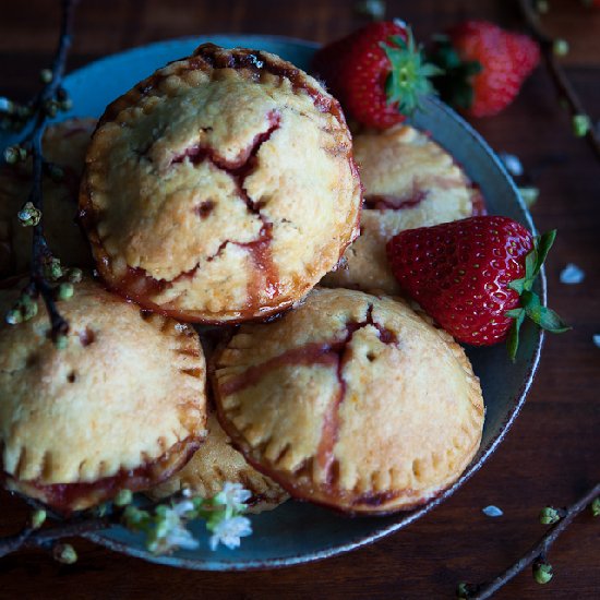 Rhubarb and Strawberry Hand Pies