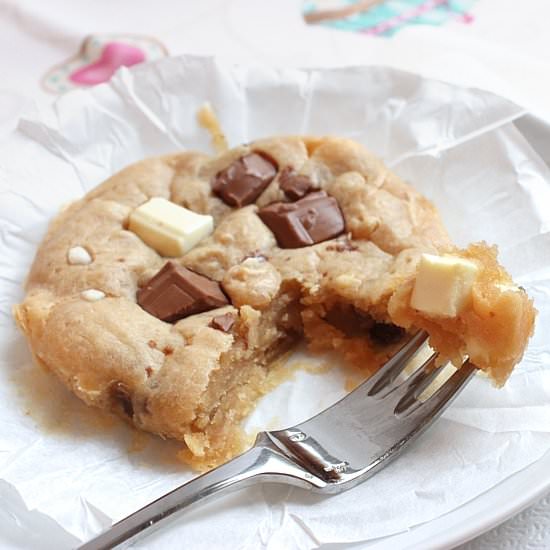 Single-Serving Cookie Cake