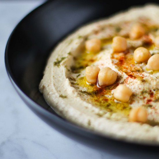 Hummus with Za’atar and Paprika