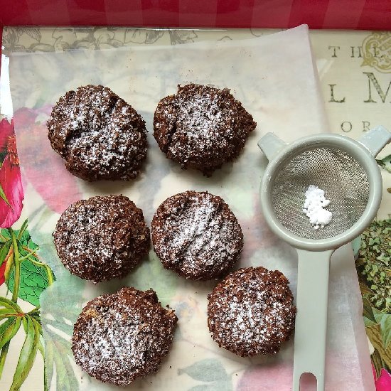 Fudgy Chocolate Macaroons