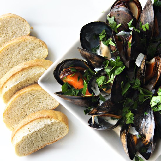 Steamed Mussels in Beer Cream Broth