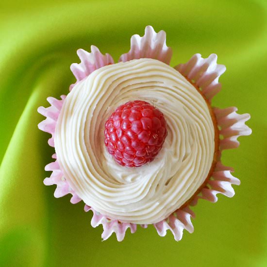 Raspberry Filled Cupcakes