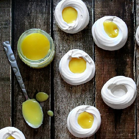 Lemon Curd Meringues