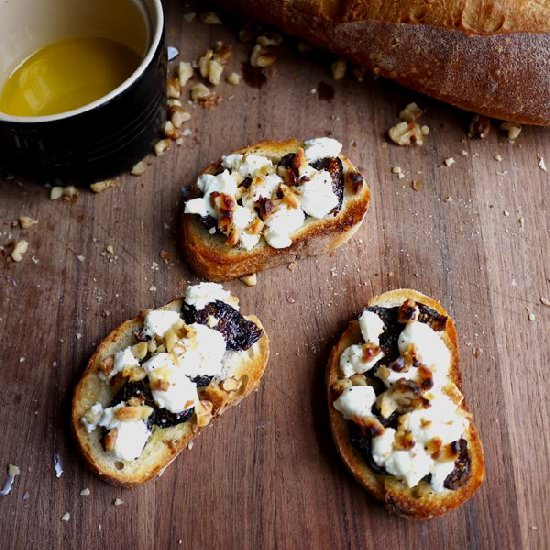 Goat Cheese, Fig and Walnut Tartine