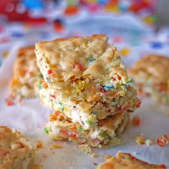 White Chocolate Fruity Pebble Bars