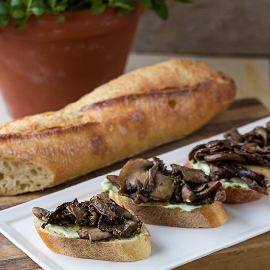 Vegan Mushroom Crostini