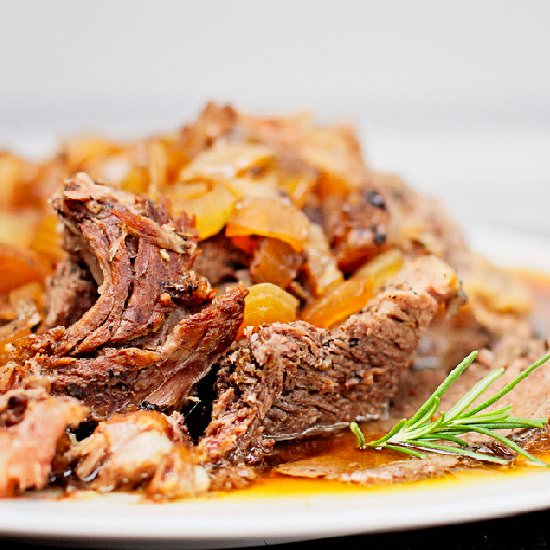 Balsamic Onion Roast Beef