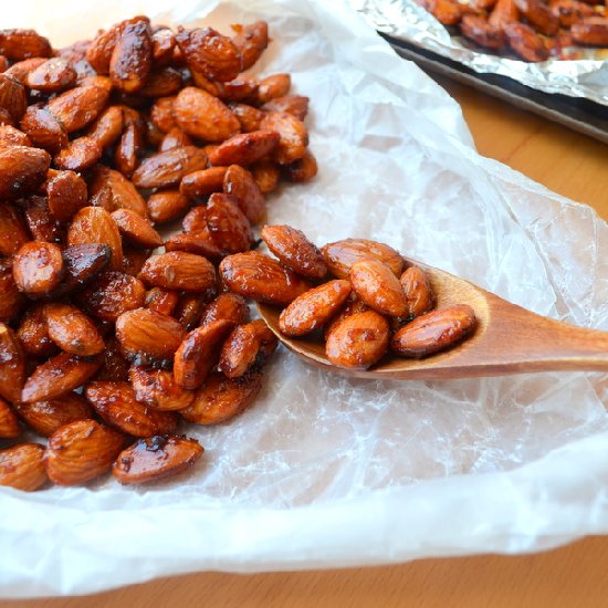 Sriracha Honey Almonds