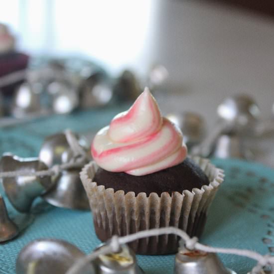 Mini chocolate mint swirl cupcakes