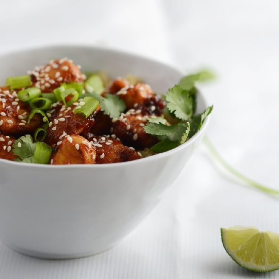 Sriracha Chicken Quinoa Bowls