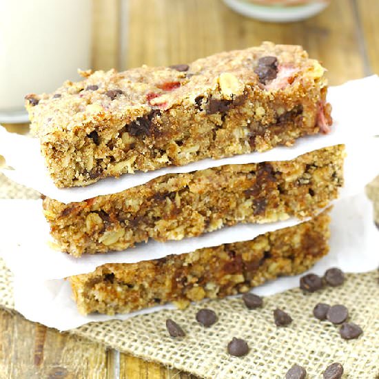 Chocolate Strawberry Granola Bars