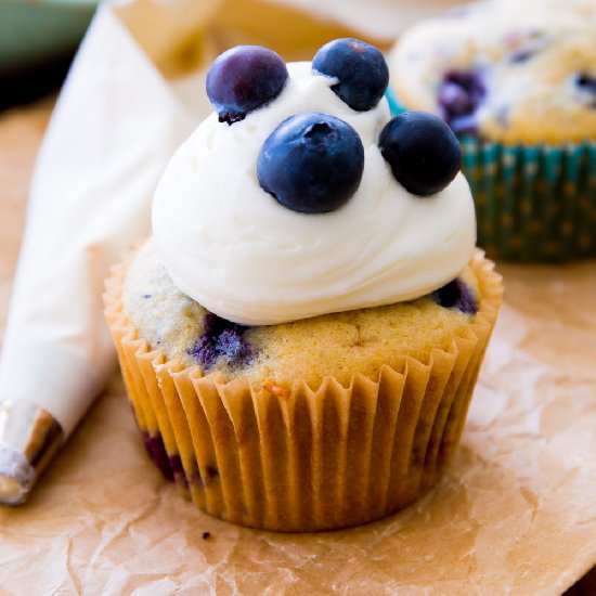 Blueberries ‘n Cream Cupcakes