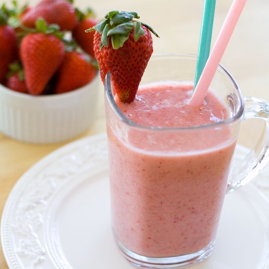 Healthy Strawberry Banana Milkshake