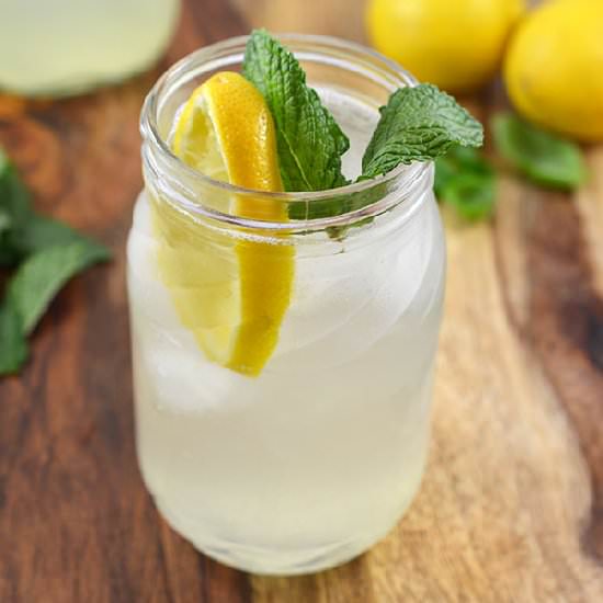 Old Fashioned Lemonade