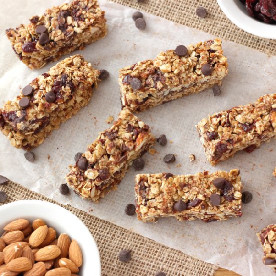 Chocolate Cherry Almond Granola Bar