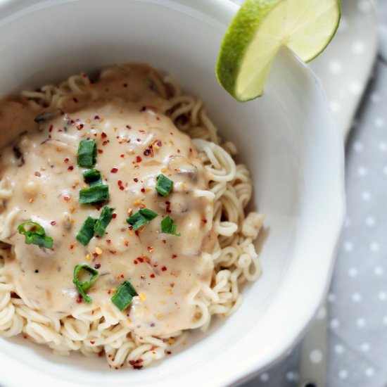 Mie-Noodles with Peanutbutter-Sauce