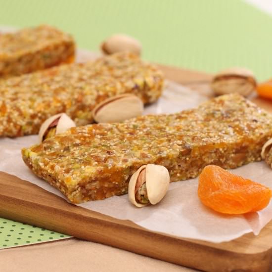 Pistachios & Apricot Energy Bars