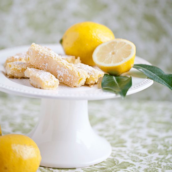 Melt in Your Mouth Lemon Bars