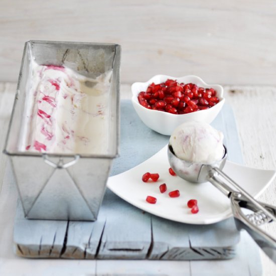 Frozen Yogurt with Pomegranate