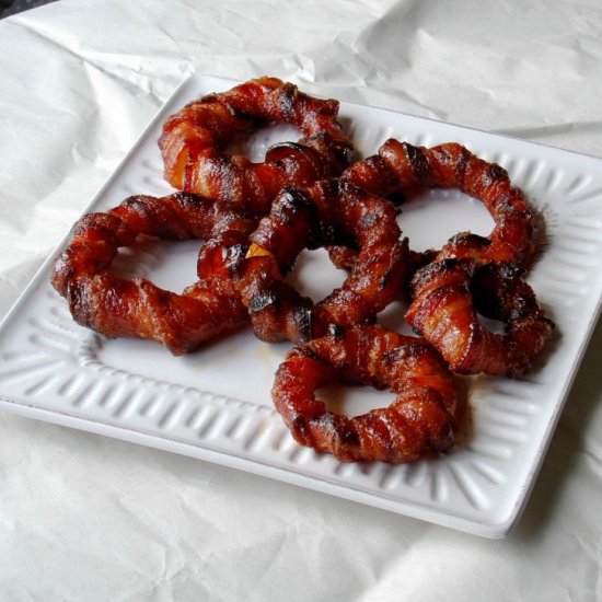 Baked Sriracha Glazed Bacon O-Rings